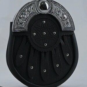 Highlander Scottish Kilt Sporran Celtic Chrome Head Stone  Black Sporran NEW